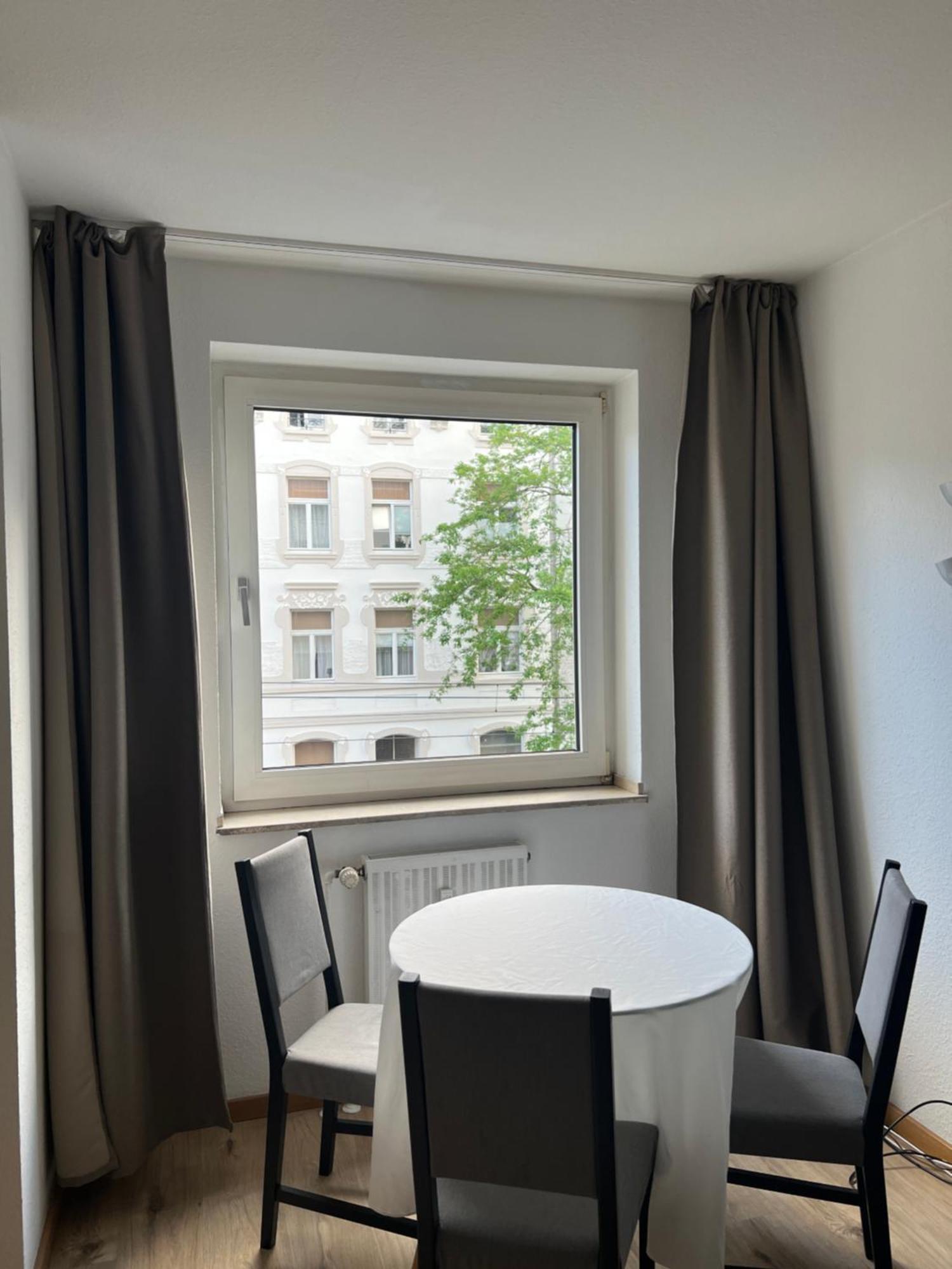 Tmj Apartment 1 Дюселдорф Екстериор снимка
